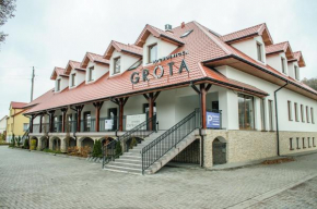 Grota Bochotnicka, Kazimierz Dolny